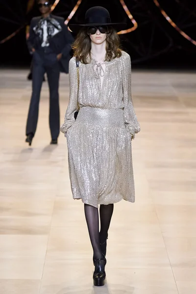 Look 106